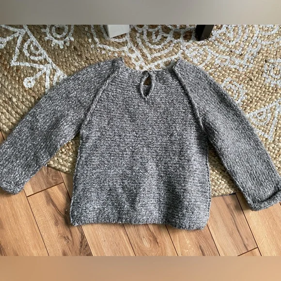 Zara knitwear side 2-3, grey color - Picture 3 of 3